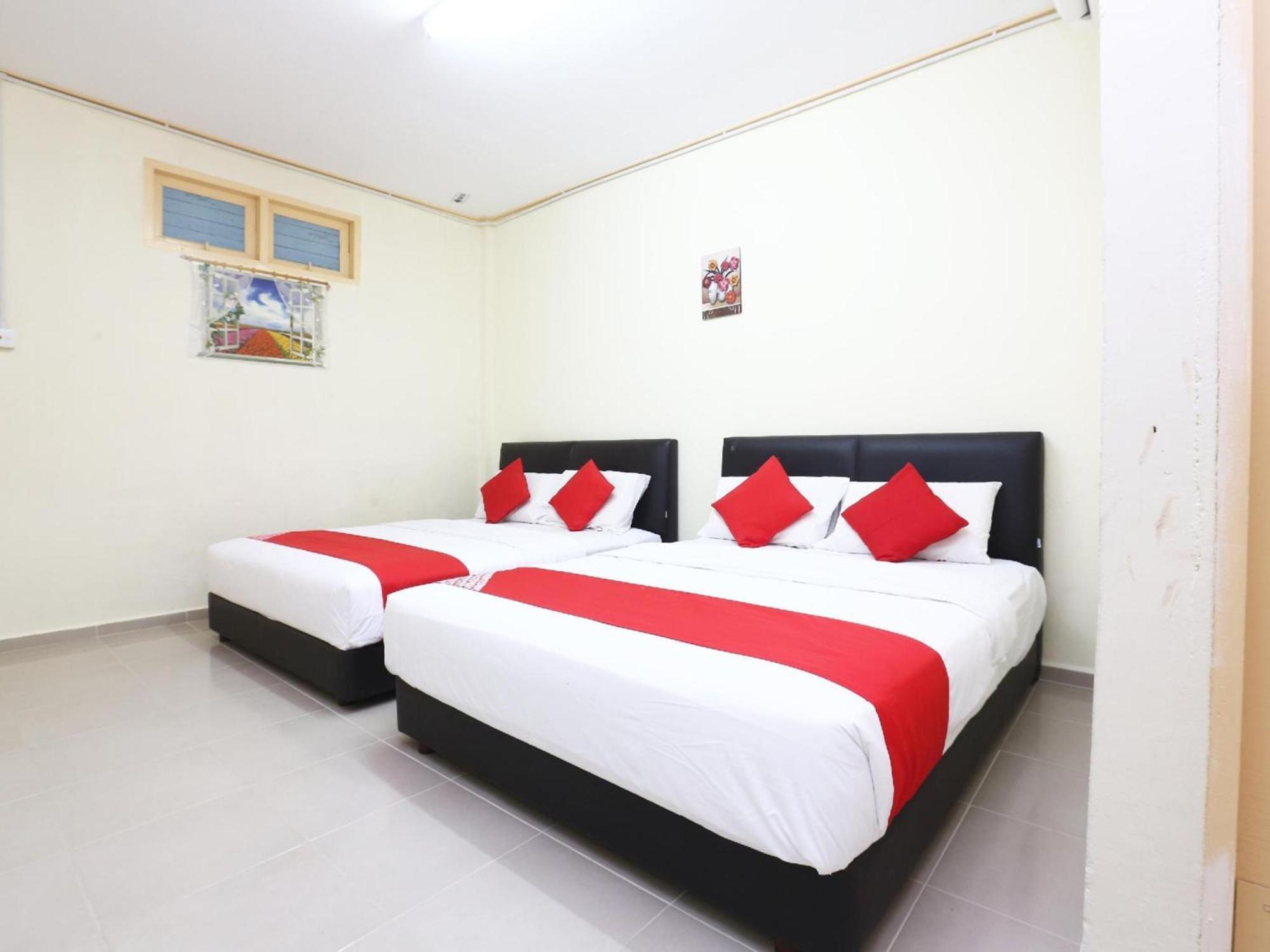 Super Oyo 89640 Hotel Pelangi Marang Exterior photo